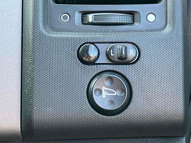 クロスロード 　４ＷＤ　ＥＴＣ　ナビ　ＴＶ　オートライト　スマートキー　ＡＴ　盗難防止システム　衝突安全ボディ　ＣＤ　ＤＶＤ再生　Ｂｌｕｅｔｏｏｔｈ　ＡＢＳ　エアコン　パワーステアリング　パワーウィンドウ（41枚目）