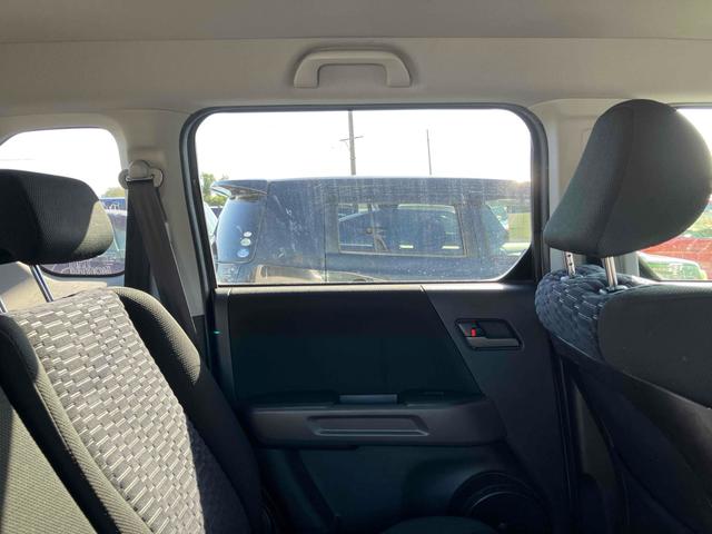 クロスロード 　４ＷＤ　ＥＴＣ　ナビ　ＴＶ　オートライト　スマートキー　ＡＴ　盗難防止システム　衝突安全ボディ　ＣＤ　ＤＶＤ再生　Ｂｌｕｅｔｏｏｔｈ　ＡＢＳ　エアコン　パワーステアリング　パワーウィンドウ（51枚目）