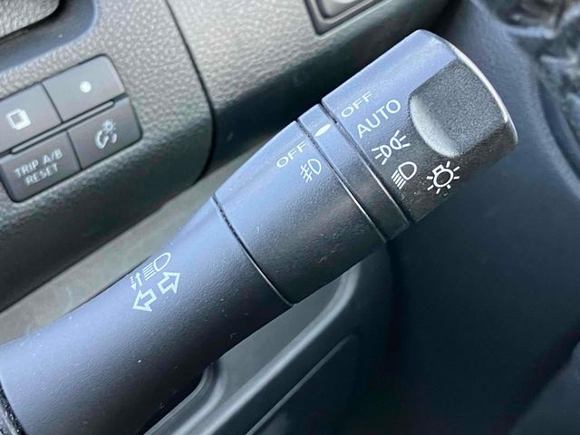 セレナ ハイウェイスター S-ハイブリッド ETC バックカメラ ナビ TV オートクルーズコントロール 両側スライド・片側電動 オートライト スマートキー 電動格納ミラー 3列シート ウォークスルー CVT アルミホイール CD DVD再生(39枚目)