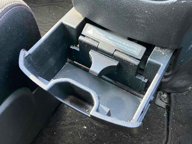 セレナ ハイウェイスター S-ハイブリッド ETC バックカメラ ナビ TV オートクルーズコントロール 両側スライド・片側電動 オートライト スマートキー 電動格納ミラー 3列シート ウォークスルー CVT アルミホイール CD DVD再生(40枚目)