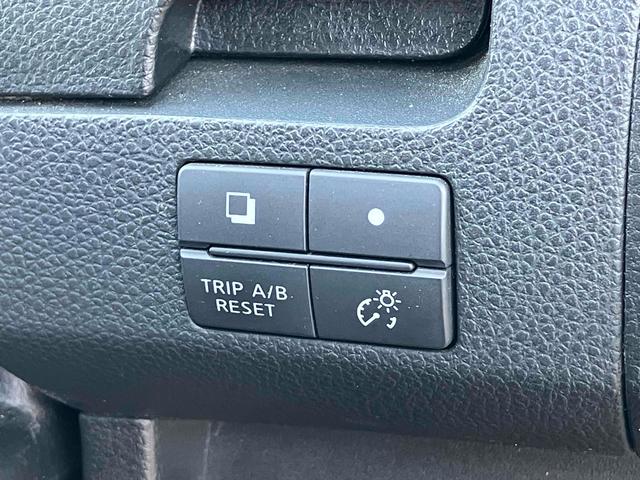 セレナ ハイウェイスター S-ハイブリッド ETC バックカメラ ナビ TV オートクルーズコントロール 両側スライド・片側電動 オートライト スマートキー 電動格納ミラー 3列シート ウォークスルー CVT アルミホイール CD DVD再生(41枚目)