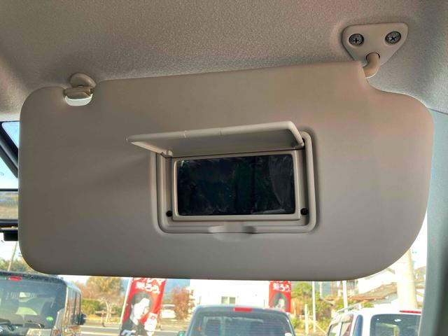 セレナ ハイウェイスター S-ハイブリッド ETC バックカメラ ナビ TV オートクルーズコントロール 両側スライド・片側電動 オートライト スマートキー 電動格納ミラー 3列シート ウォークスルー CVT アルミホイール CD DVD再生(46枚目)