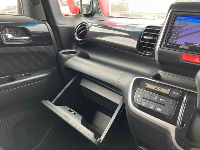 Ｎ－ＢＯＸカスタム Ｇ・Ｌパッケージ　バックカメラ　両側スライド・片側電動　ナビ　ＴＶ　オートライト　ＨＩＤ　スマートキー　アイドリングストップ　電動格納ミラー　ベンチシート　ＣＶＴ　盗難防止システム　ＡＢＳ　ＥＳＣ　ＣＤ　ＤＶＤ再生（36枚目）