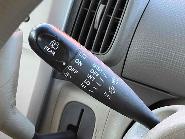 タント Ｌ　スライドドア　キーレスエントリー　ベンチシート　ＡＴ　盗難防止システム　ＣＤ　衝突安全ボディ　エアコン　パワーステアリング　パワーウィンドウ（8枚目）