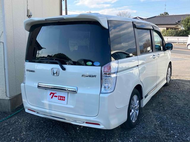 ステップワゴンスパーダ Ｚ　ＥＴＣ　バックカメラ　ナビ　ＴＶ　両側電動スライドドア　ＨＩＤ　スマートキー　電動格納ミラー　３列シート　フルフラット　ＣＶＴ　アルミホイール　ＣＤ　ＤＶＤ再生　ＵＳＢ　Ｂｌｕｅｔｏｏｔｈ（21枚目）