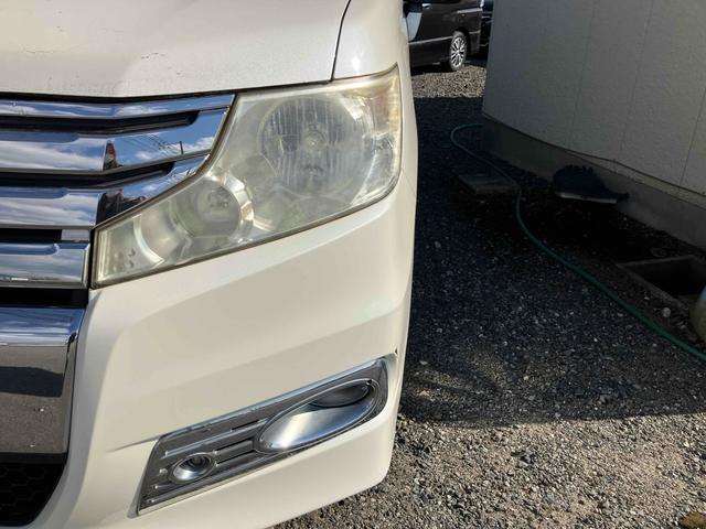 ステップワゴンスパーダ Ｚ　ＥＴＣ　バックカメラ　ナビ　ＴＶ　両側電動スライドドア　ＨＩＤ　スマートキー　電動格納ミラー　３列シート　フルフラット　ＣＶＴ　アルミホイール　ＣＤ　ＤＶＤ再生　ＵＳＢ　Ｂｌｕｅｔｏｏｔｈ（28枚目）