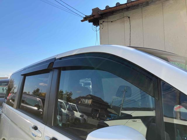 ステップワゴンスパーダ Ｚ　ＥＴＣ　バックカメラ　ナビ　ＴＶ　両側電動スライドドア　ＨＩＤ　スマートキー　電動格納ミラー　３列シート　フルフラット　ＣＶＴ　アルミホイール　ＣＤ　ＤＶＤ再生　ＵＳＢ　Ｂｌｕｅｔｏｏｔｈ（30枚目）