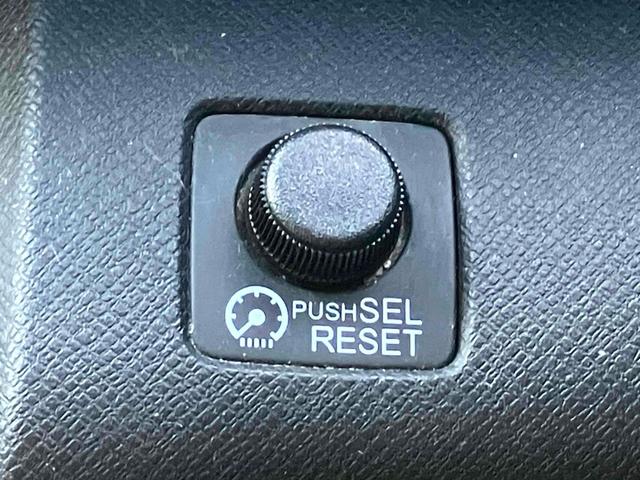 ステップワゴンスパーダ Ｚ　ＥＴＣ　バックカメラ　ナビ　ＴＶ　両側電動スライドドア　ＨＩＤ　スマートキー　電動格納ミラー　３列シート　フルフラット　ＣＶＴ　アルミホイール　ＣＤ　ＤＶＤ再生　ＵＳＢ　Ｂｌｕｅｔｏｏｔｈ（37枚目）