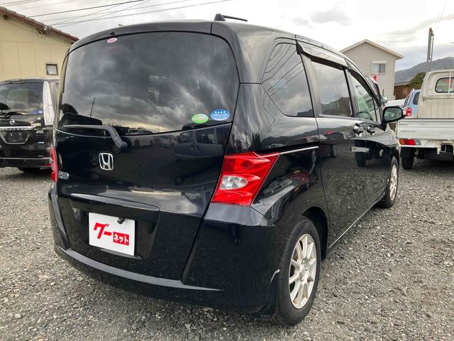 フリード Ｇ　ハイウェイエディション　ＥＴＣ　バックカメラ　ナビ　ＴＶ　両側スライド・片側電動　ＨＩＤ　キーレスエントリー　電動格納ミラー　３列シート　ＣＶＴ　アルミホイール　ＣＤ　衝突安全ボディ　ＡＢＳ　エアコン　パワーステアリング（21枚目）