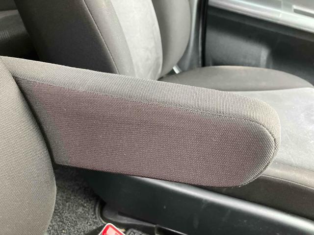 フリード Ｇ　ハイウェイエディション　ＥＴＣ　バックカメラ　ナビ　ＴＶ　両側スライド・片側電動　ＨＩＤ　キーレスエントリー　電動格納ミラー　３列シート　ＣＶＴ　アルミホイール　ＣＤ　衝突安全ボディ　ＡＢＳ　エアコン　パワーステアリング（44枚目）