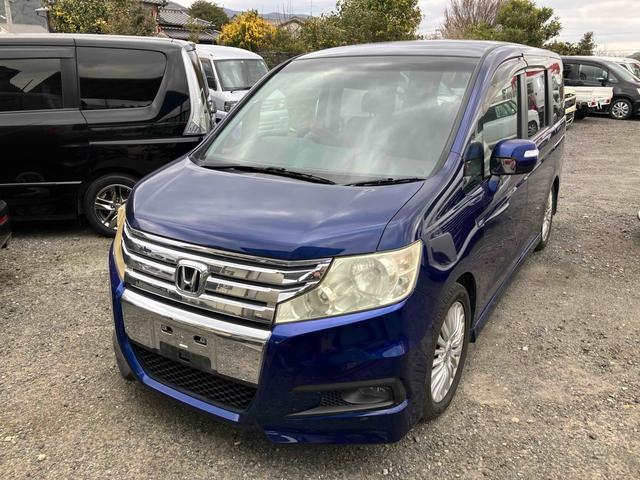 ステップワゴンスパーダ Ｚ　ＥＴＣ　バックカメラ　ナビ　ＴＶ　両側電動スライドドア　ＨＩＤ　スマートキー　電動格納ミラー　後席モニター　３列シート　ＣＶＴ　アルミホイール　ＣＤ　ＤＶＤ再生　盗難防止システム　衝突安全ボディ（12枚目）