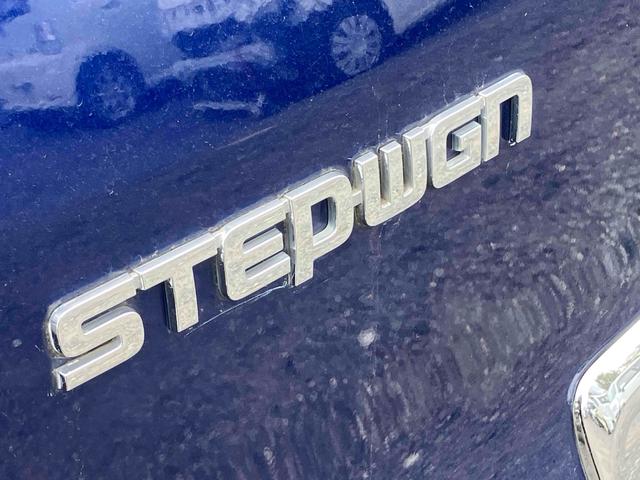 ステップワゴンスパーダ Ｚ　ＥＴＣ　バックカメラ　ナビ　ＴＶ　両側電動スライドドア　ＨＩＤ　スマートキー　電動格納ミラー　後席モニター　３列シート　ＣＶＴ　アルミホイール　ＣＤ　ＤＶＤ再生　盗難防止システム　衝突安全ボディ（23枚目）