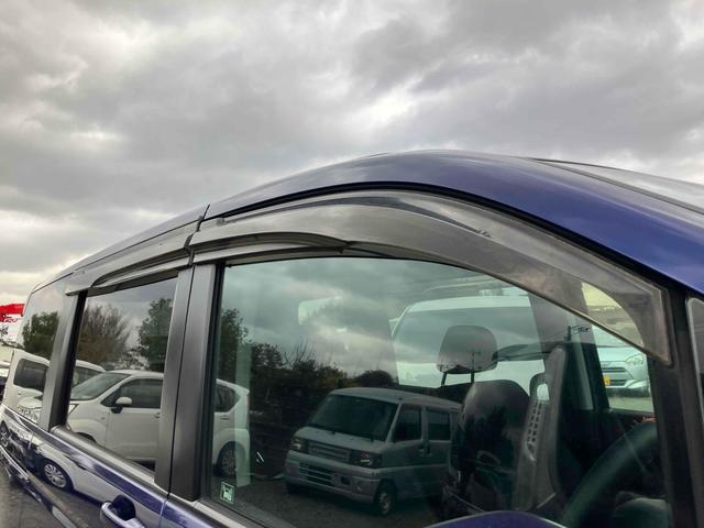 ステップワゴンスパーダ Ｚ　ＥＴＣ　バックカメラ　ナビ　ＴＶ　両側電動スライドドア　ＨＩＤ　スマートキー　電動格納ミラー　後席モニター　３列シート　ＣＶＴ　アルミホイール　ＣＤ　ＤＶＤ再生　盗難防止システム　衝突安全ボディ（31枚目）