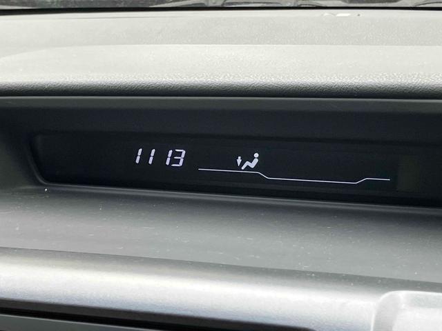 ステップワゴンスパーダ Ｚ　ＥＴＣ　バックカメラ　ナビ　ＴＶ　両側電動スライドドア　ＨＩＤ　スマートキー　電動格納ミラー　後席モニター　３列シート　ＣＶＴ　アルミホイール　ＣＤ　ＤＶＤ再生　盗難防止システム　衝突安全ボディ（39枚目）