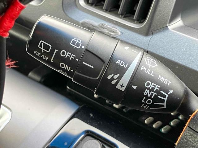 ステップワゴンスパーダ Ｚ　ＥＴＣ　バックカメラ　ナビ　ＴＶ　両側電動スライドドア　ＨＩＤ　スマートキー　電動格納ミラー　後席モニター　３列シート　ＣＶＴ　アルミホイール　ＣＤ　ＤＶＤ再生　盗難防止システム　衝突安全ボディ（41枚目）