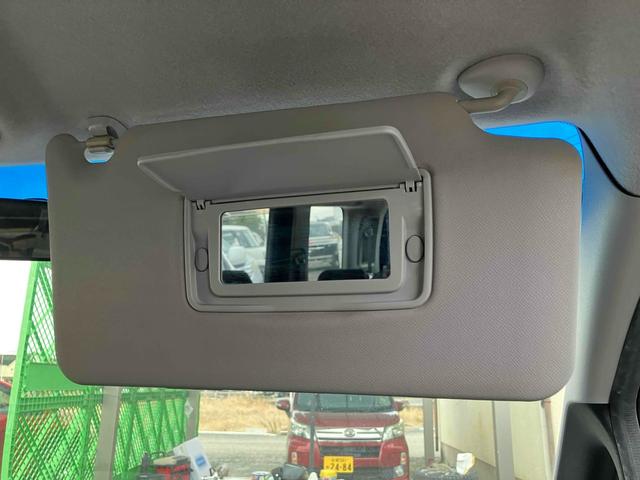 ステップワゴンスパーダ Ｚ　ＥＴＣ　バックカメラ　ナビ　ＴＶ　両側電動スライドドア　ＨＩＤ　スマートキー　電動格納ミラー　後席モニター　３列シート　ＣＶＴ　アルミホイール　ＣＤ　ＤＶＤ再生　盗難防止システム　衝突安全ボディ（48枚目）