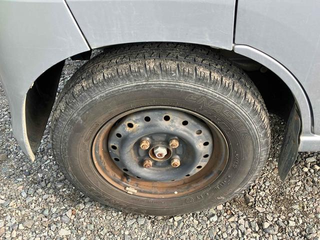 ハイゼットカーゴ 　４ＷＤ　ＭＴ　両側スライドドア　エアコン　パワーウィンドウ　運転席エアバッグ　助手席エアバッグ（16枚目）