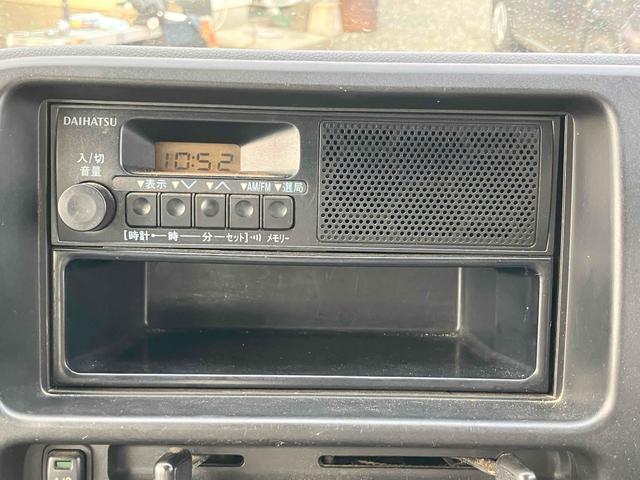 ハイゼットカーゴ 　４ＷＤ　ＭＴ　両側スライドドア　エアコン　パワーウィンドウ　運転席エアバッグ　助手席エアバッグ（22枚目）