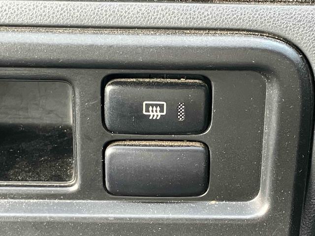 ハイゼットカーゴ 　４ＷＤ　ＭＴ　両側スライドドア　エアコン　パワーウィンドウ　運転席エアバッグ　助手席エアバッグ（24枚目）