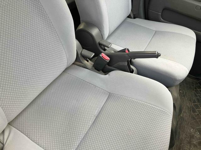ハイゼットカーゴ 　４ＷＤ　ＭＴ　両側スライドドア　エアコン　パワーウィンドウ　運転席エアバッグ　助手席エアバッグ（38枚目）