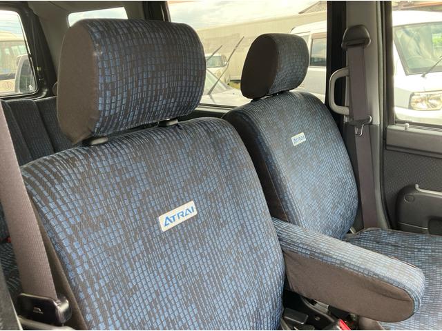 アトレーワゴン カスタムターボＲＳ　インパネオートマ　エアコン　パワステ　パワーウインド　両側スライドドア　ＡＢＳ　運転席助手席エアバック　ベンチシート（10枚目）