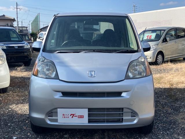 バックカメラ　キーレス　ベンチシート　エアコン　パワステ　パワーウインド　ＡＢＳ　運転席助手席エアバック