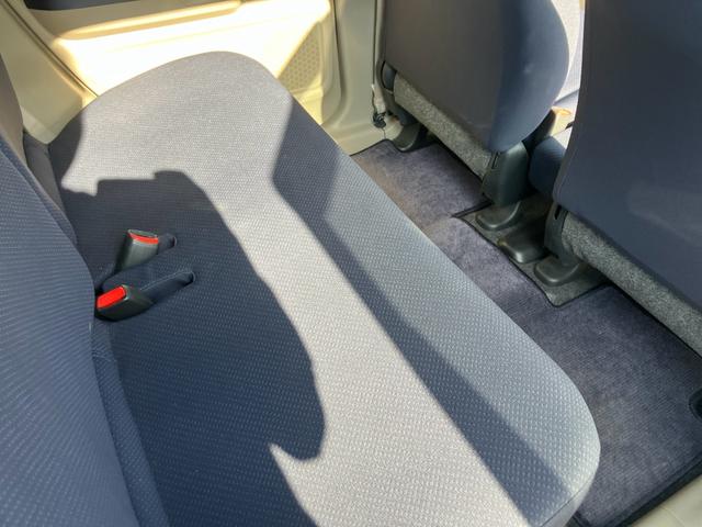 バックカメラ　キーレス　ベンチシート　エアコン　パワステ　パワーウインド　ＡＢＳ　運転席助手席エアバック