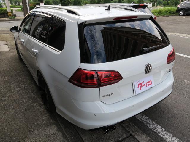ゴルフヴァリアント Ｒラインブルーモーションテクノロジー　ローダウン　社外１９インチアルミホイール　車検令和９年７月　ナビ　バックモニター　フルセグＴＶ　ＥＴＣ　スマートキー　ローダウン（6枚目）