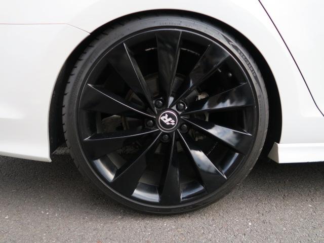 ゴルフヴァリアント Ｒラインブルーモーションテクノロジー　ローダウン　社外１９インチアルミホイール　車検令和９年７月　ナビ　バックモニター　フルセグＴＶ　ＥＴＣ　スマートキー　ローダウン（10枚目）