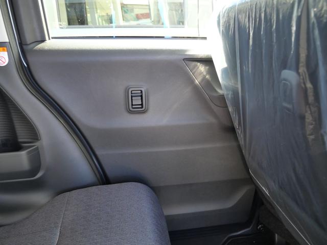 ムーヴ Ｇ　届け出済み未使用車　左側電動スライドドア　スマートキー　プッシュスタート　ディスプレイオーディオ　フルセグ　バックモニター　トラクションコントロール　パーキングセンサー（13枚目）