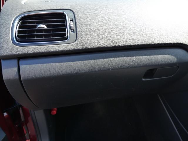 ポロ ブルーモーション　ナビ　フルセグ　バックモニター　キーレスエントリー　ＥＴＣ　純正１５インチアルミホイール　パワーステアリング　パワーウィンドウ（18枚目）