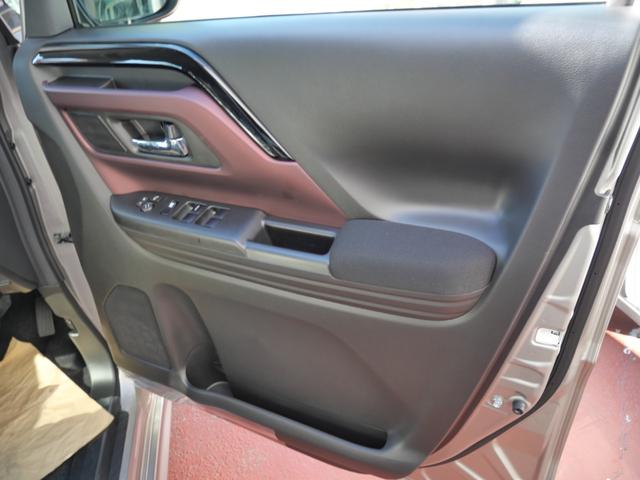 スペーシアカスタム ハイブリッドＸＳターボ　届け出済み未使用車　スマートキー　プッシュスタート　ナビ　全方位モニター　両側電動スライドドア　フルセグ　ブレーキサポート　シートヒーター　ステアリングヒーター　ヘッドアップディスプレイ（12枚目）