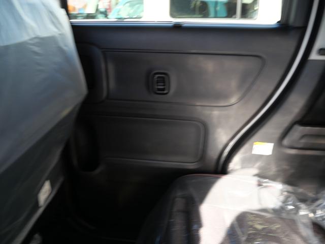 スペーシアカスタム ハイブリッドＸＳターボ　届け出済み未使用車　スマートキー　プッシュスタート　ナビ　全方位モニター　両側電動スライドドア　フルセグ　ブレーキサポート　シートヒーター　ステアリングヒーター　ヘッドアップディスプレイ（15枚目）