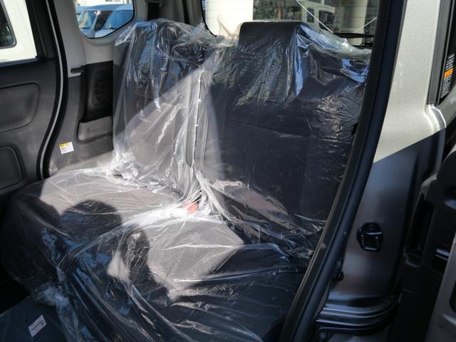 スペーシアカスタム ハイブリッドＸＳターボ　届け出済み未使用車　スマートキー　プッシュスタート　ナビ　全方位モニター　両側電動スライドドア　フルセグ　ブレーキサポート　シートヒーター　ステアリングヒーター　ヘッドアップディスプレイ（17枚目）
