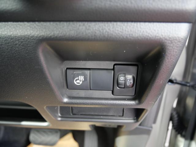 スペーシアカスタム ハイブリッドＸＳターボ　届け出済み未使用車　スマートキー　プッシュスタート　ナビ　全方位モニター　両側電動スライドドア　フルセグ　ブレーキサポート　シートヒーター　ステアリングヒーター　ヘッドアップディスプレイ（25枚目）