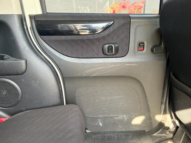 Ｎ－ＢＯＸカスタム Ｇ　ターボＳＳパッケージ　純正ナビ　フルセグ　バックモニター　両側電動スライドドア　ＥＴＣ　スマートキー　プッシュスタート　オートエアコン　トラクションコントロール（13枚目）