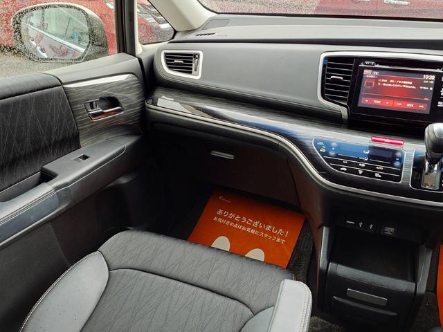 オデッセイ アブソルート/ ホンダセンシング 純正インターナビ フルセグ ブルートゥース HDMI対応 純正後席モニター 全方位カメラ 両側電動スライドドア レーダークルーズ レーンアシスト パドルシフト ビルトインETC(18枚目)