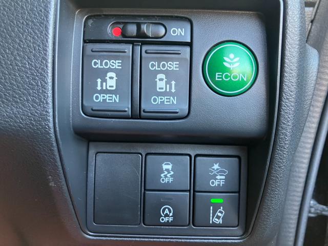 オデッセイ アブソルート・ＥＸ　ホンダセンシング　純正８インチインターナビ　フルセグ　ブルートゥース　ＨＤＭＩ対応　純正後席モニター　バックカメラ　両側電動スライドドア　レーダークルーズ　運転席パワーシート　パドルシフト　記録簿（11枚目）