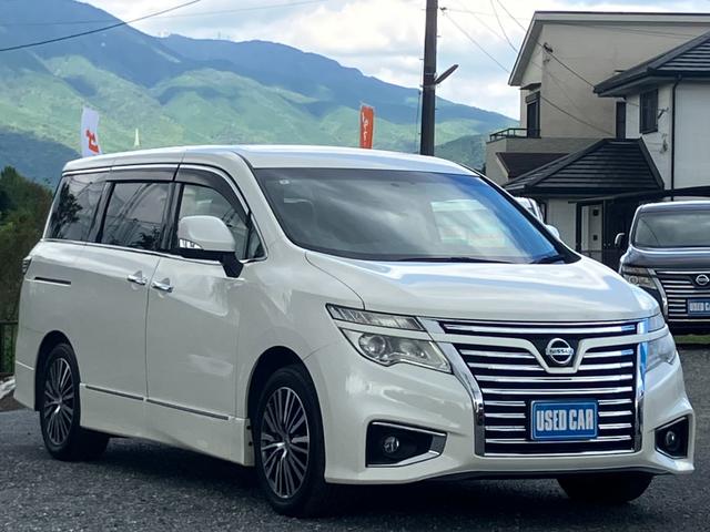 エルグランド ２５０ハイウェイスターＳ　純正８インチＳＤナビ　フルセグ　ブルートゥース　ＨＤＭＩ対応　ブルーレイ　純正後席モニター　バックカメラ　両側電動スライドドア　オートクルーズ　ハーフレザーシート　ＬＥＤライト　記録簿　ドラレコ（3枚目）