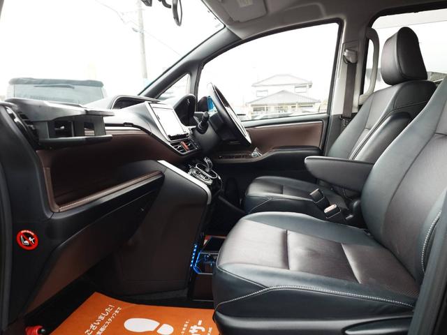 エスクァイア ハイブリッドGi ワンオーナー モデリスタエアロ 純正9インチSDナビ フルセグ ブルートゥース HDMI フロントカメラ バックカメラ 両側電動スライドドア オートクルーズ 合皮レザーシートヒーター 記録簿 禁煙車(14枚目)