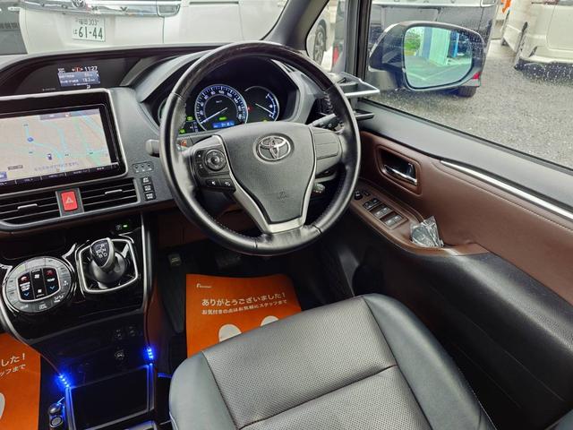 エスクァイア ハイブリッドGi ワンオーナー モデリスタエアロ 純正9インチSDナビ フルセグ ブルートゥース HDMI フロントカメラ バックカメラ 両側電動スライドドア オートクルーズ 合皮レザーシートヒーター 記録簿 禁煙車(17枚目)