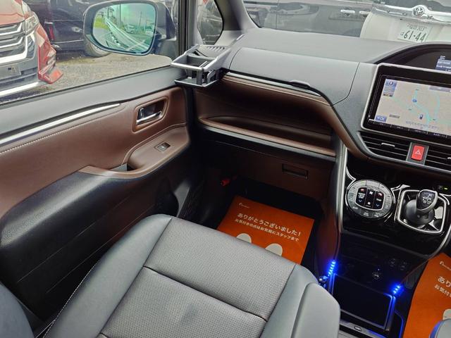 エスクァイア ハイブリッドGi ワンオーナー モデリスタエアロ 純正9インチSDナビ フルセグ ブルートゥース HDMI フロントカメラ バックカメラ 両側電動スライドドア オートクルーズ 合皮レザーシートヒーター 記録簿 禁煙車(20枚目)