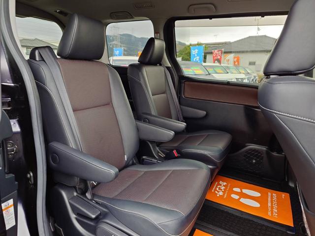 エスクァイア ハイブリッドGi ワンオーナー モデリスタエアロ 純正9インチSDナビ フルセグ ブルートゥース HDMI フロントカメラ バックカメラ 両側電動スライドドア オートクルーズ 合皮レザーシートヒーター 記録簿 禁煙車(21枚目)