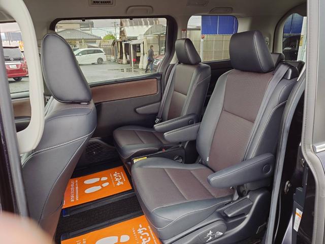 エスクァイア ハイブリッドGi ワンオーナー モデリスタエアロ 純正9インチSDナビ フルセグ ブルートゥース HDMI フロントカメラ バックカメラ 両側電動スライドドア オートクルーズ 合皮レザーシートヒーター 記録簿 禁煙車(22枚目)