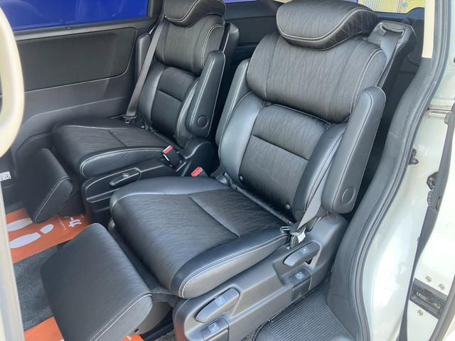 オデッセイ アブソルート・EXホンダセンシング 純正インターナビ フルセグ ブルートゥース 純正後席モニター バックカメラ 両側電動スライドドア レーダークルーズ レーンアラート レーンアシスト パドルシフト 運転席パワーシート 禁煙車 ETC(22枚目)