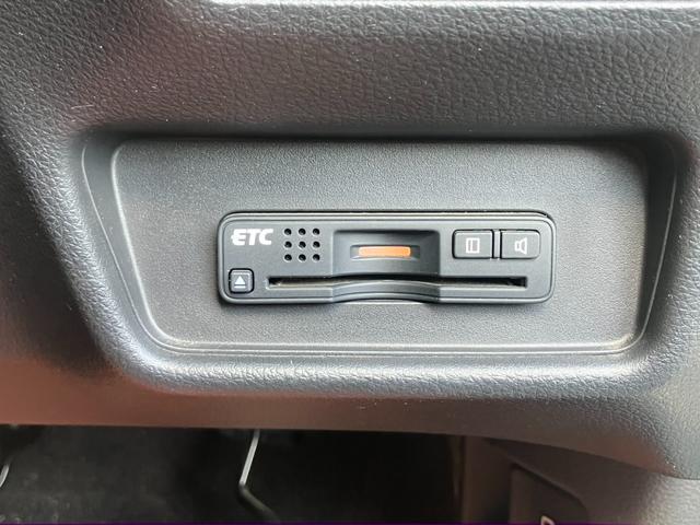 オデッセイ アブソルート・EXホンダセンシング 純正インターナビ フルセグ ブルートゥース 純正後席モニター バックカメラ 両側電動スライドドア レーダークルーズ レーンアラート レーンアシスト パドルシフト 運転席パワーシート 禁煙車 ETC(31枚目)