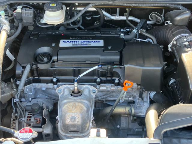 オデッセイ アブソルート・EXホンダセンシング 純正インターナビ フルセグ ブルートゥース 純正後席モニター バックカメラ 両側電動スライドドア レーダークルーズ レーンアラート レーンアシスト パドルシフト 運転席パワーシート 禁煙車 ETC(34枚目)