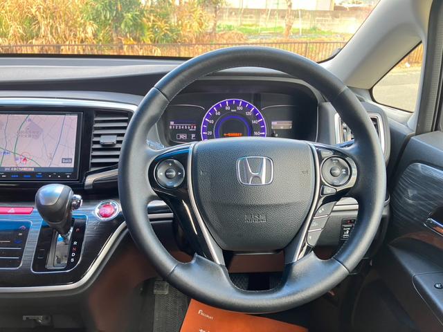 �n���h���C����������[�^�[������������肵�Ă���܂����K���X���L�����E���ǍD�ŉ^�]���₷���R���f�B�V�����ɂȂ��Ă���܂����������G�A�o�b�N���t���Ă܂��̂ł����S����������