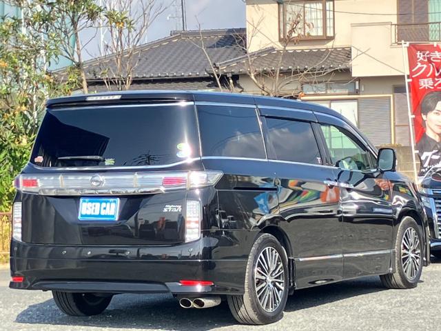 エルグランド ３５０ハイウェイスタープレミアム　純正メーカーナビ　フルセグ　ブルートゥース　ＤＶＤ再生　純正後席モニタ　全方位カメラ　両側電動スライドドア　電動リアゲート　黒本革電動シート　シートヒーター　レーダークルーズ　コーナーセンサー　ＥＴＣ（5枚目）