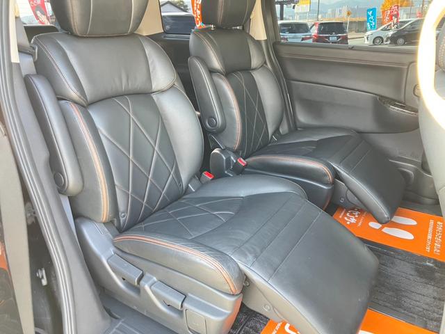 エルグランド ３５０ハイウェイスタープレミアム　純正メーカーナビ　フルセグ　ブルートゥース　ＤＶＤ再生　純正後席モニタ　全方位カメラ　両側電動スライドドア　電動リアゲート　黒本革電動シート　シートヒーター　レーダークルーズ　コーナーセンサー　ＥＴＣ（20枚目）